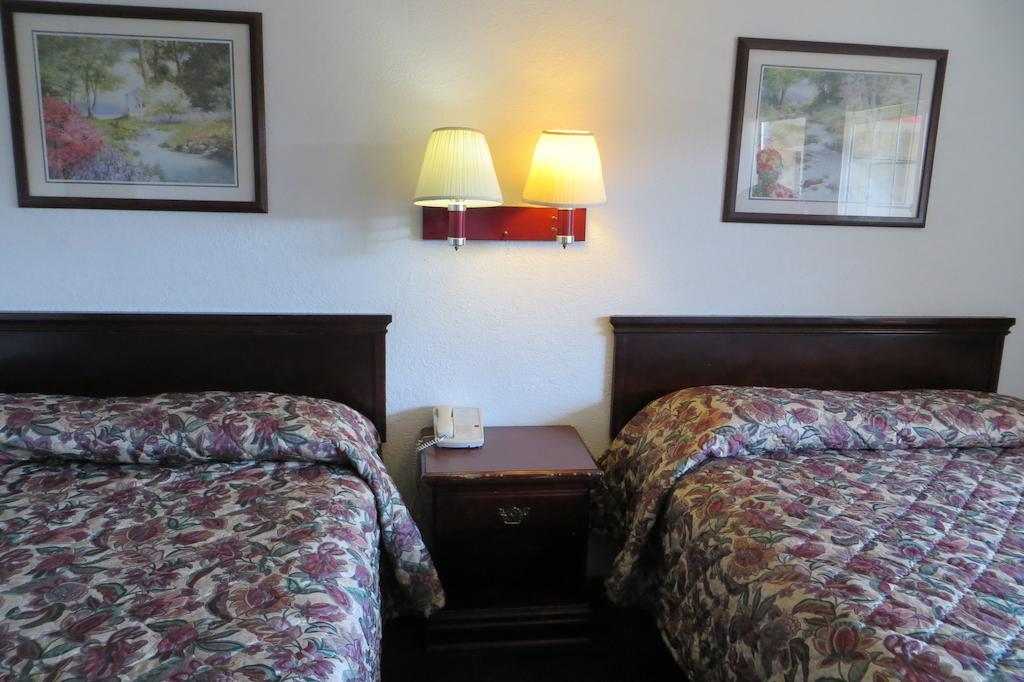 Capri Motel Редуд Сити Стая снимка
