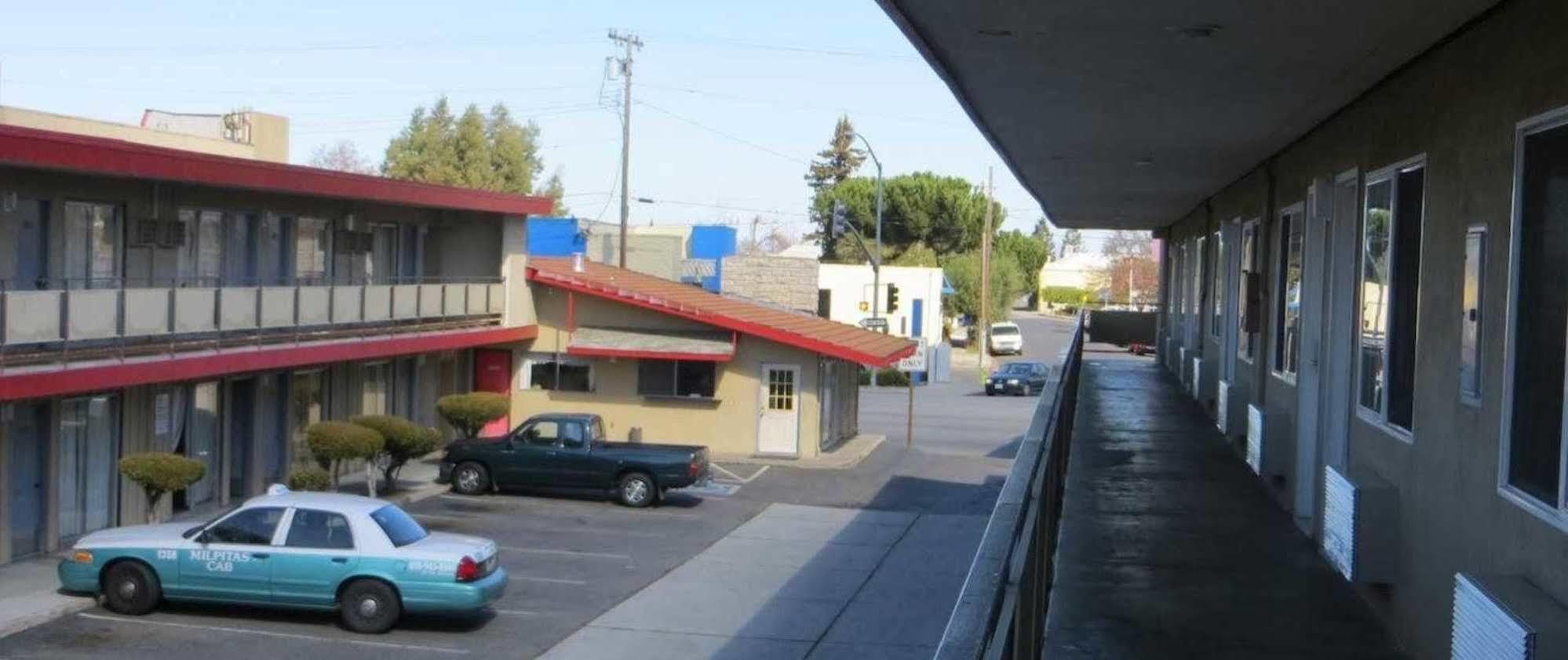 Capri Motel Редуд Сити Екстериор снимка