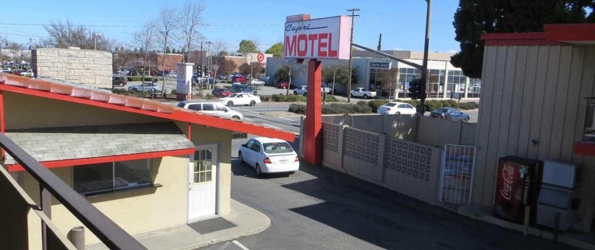 Capri Motel Редуд Сити Екстериор снимка